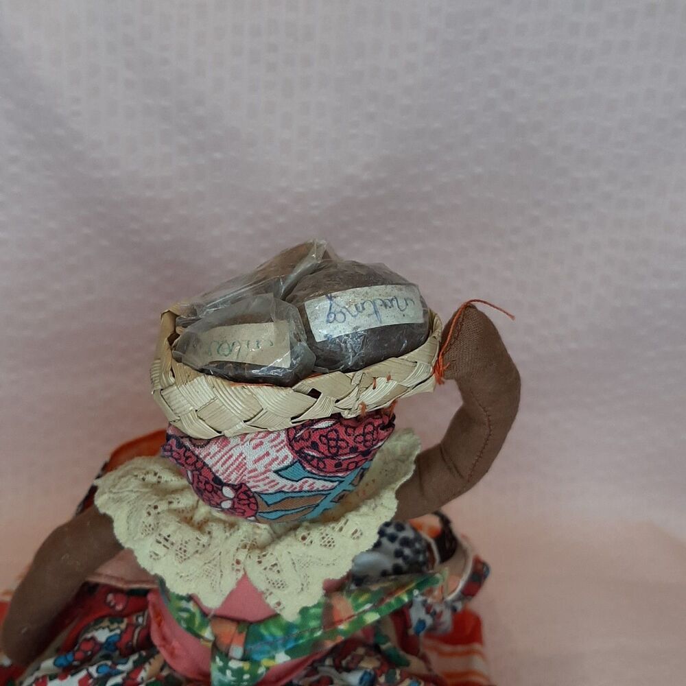 Vintage Handmade Doll 8 Inch African Folk Art Cloth Doll With Spices - Picture 5 of 6